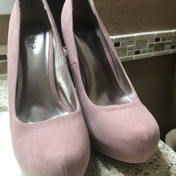 Pink Heels - Picture 5 of 7